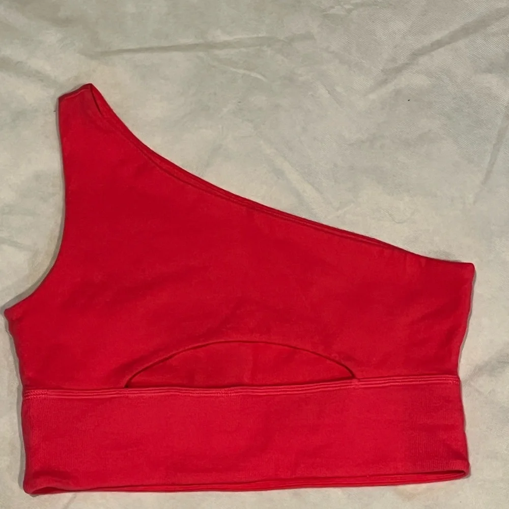 SINCERELY JULES FOR BANDIER -The Ivy One Shoulder Bra in Red Sz M - Picture 2 of 4